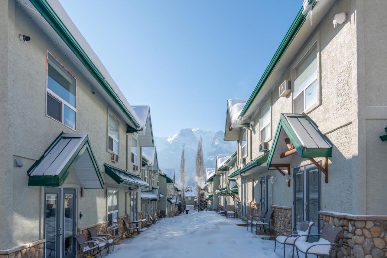 Banff Woods Lodge Canmore Eksteriør bilde