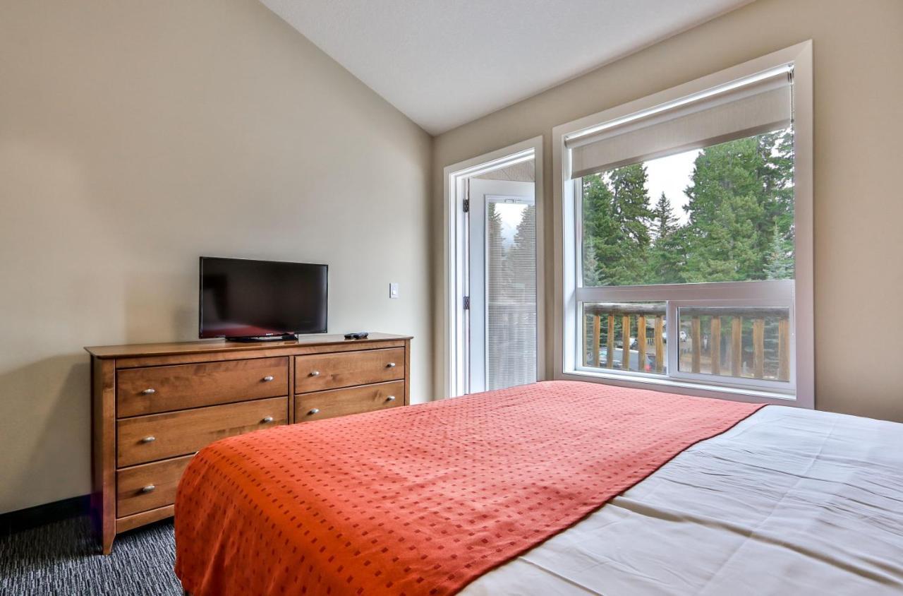 Banff Woods Lodge Canmore Eksteriør bilde